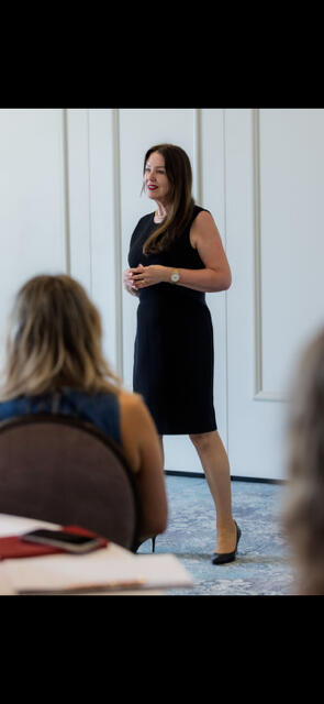 Lorraine Poushin Executive Coach/Mentor & Burnout Specialist